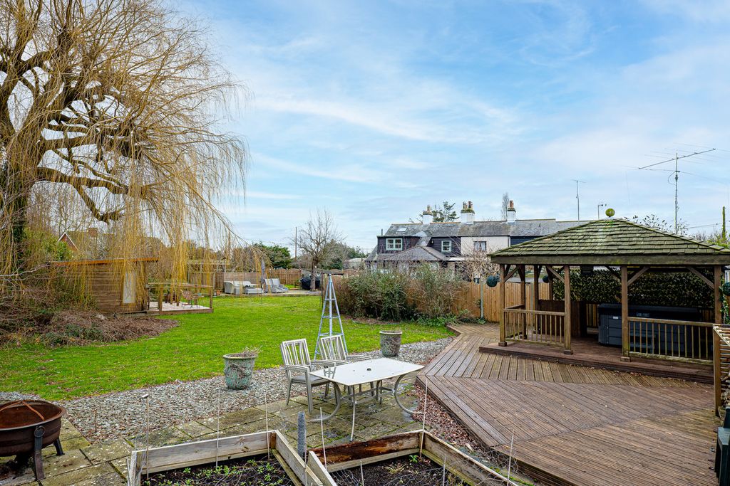 Property photo 3 of 45