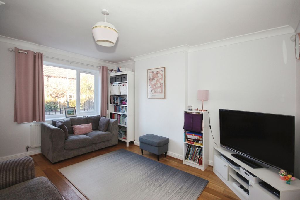 Property photo 2 of 19 Pbox-Img.Jpg