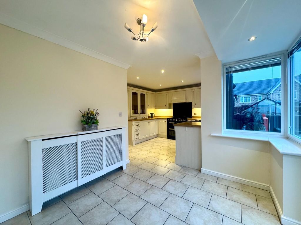 Property photo 3 of 22 Kitchen Diner