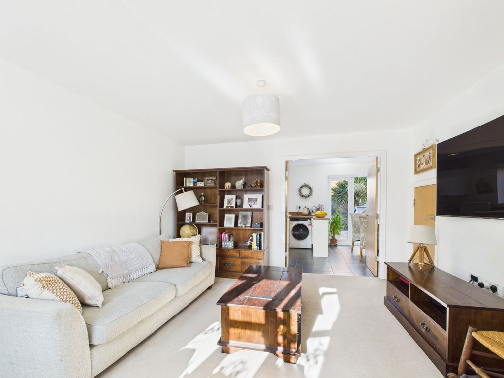 Property photo 2 of 28 4536835