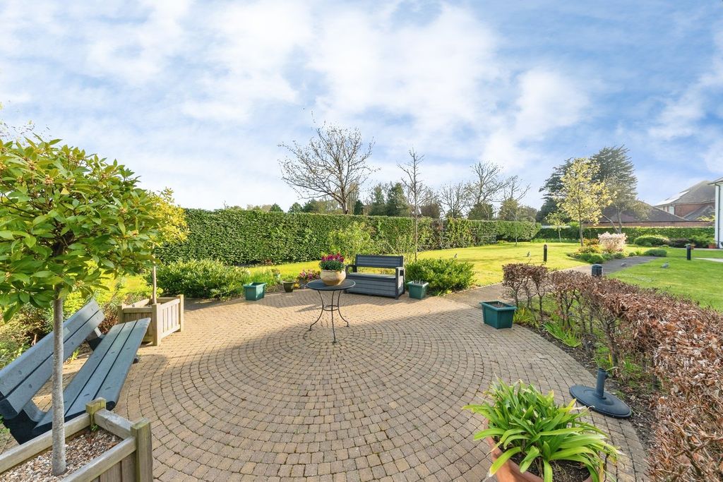 Additional image 16 of 1 bed property for saleTaylors Avenue, Cleethorpes DN35