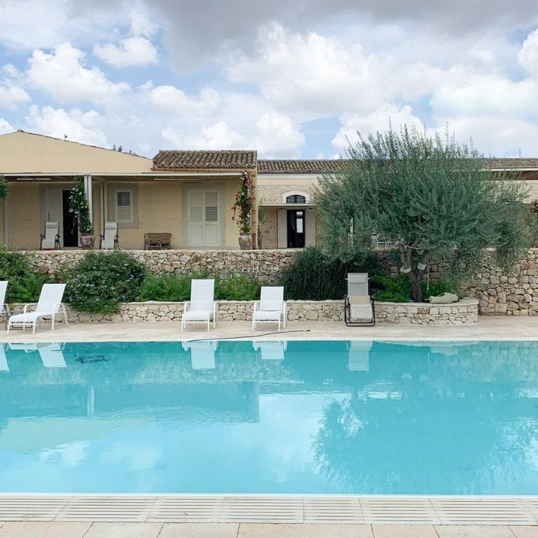 Property photo 1 of 17 Charming Agritourism In Noto, Sicily