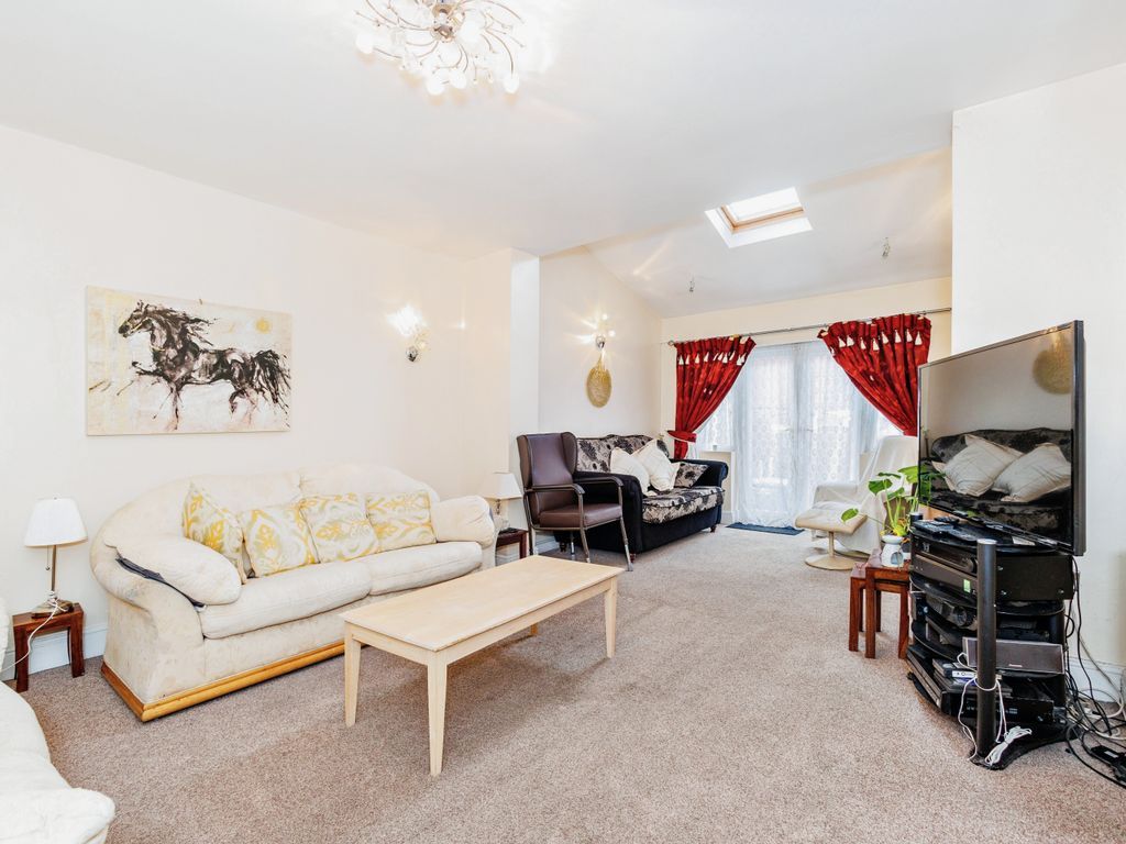 Property photo 2 of 14 Back Sitting Room
