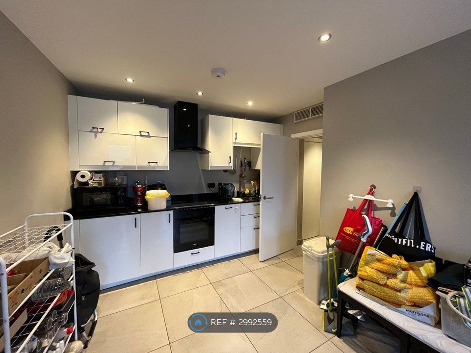Property photo 1 of 4