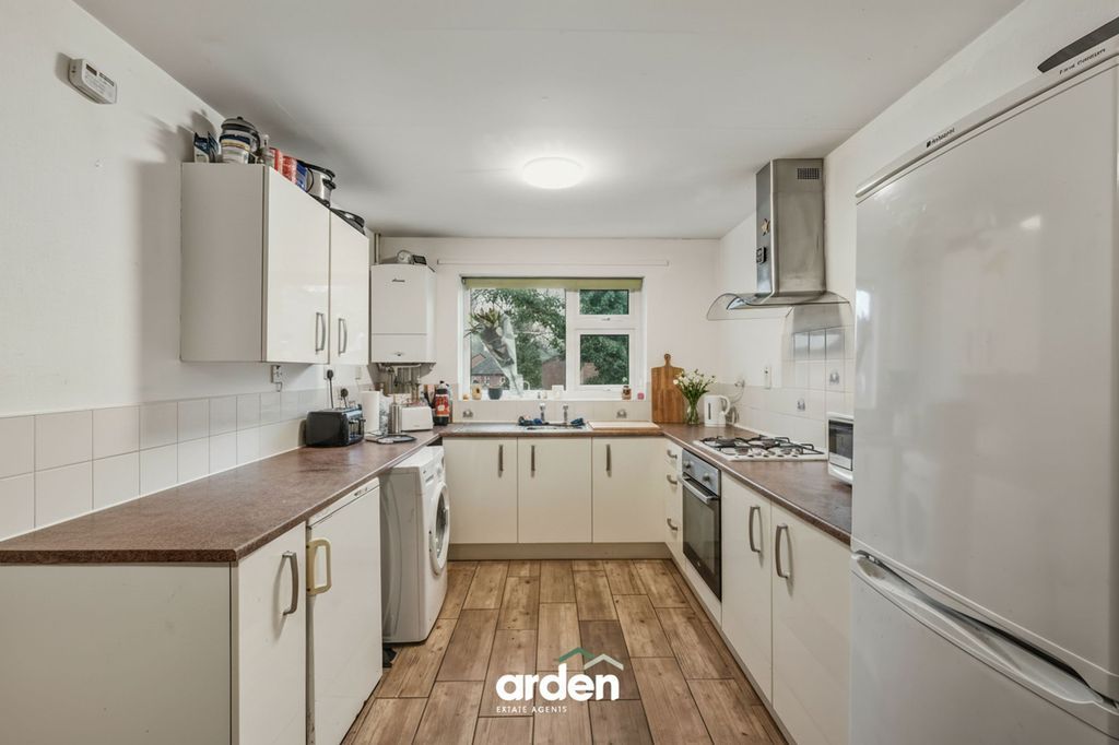 Property photo 3 of 8