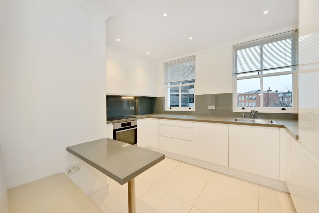 Property photo 3 of 12 35