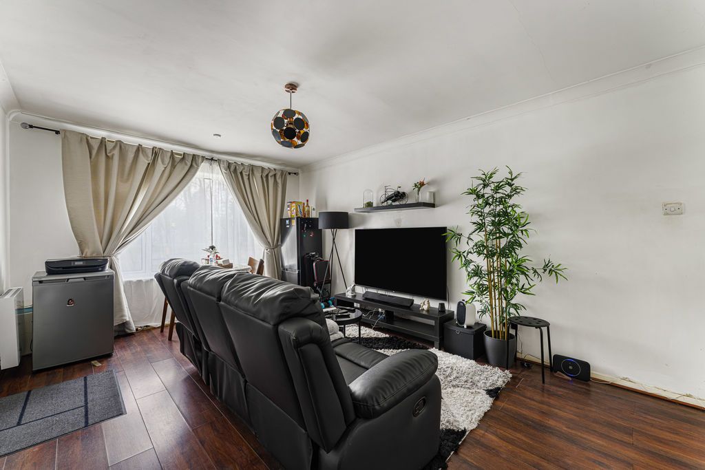 Property photo 2 of 13 Reception