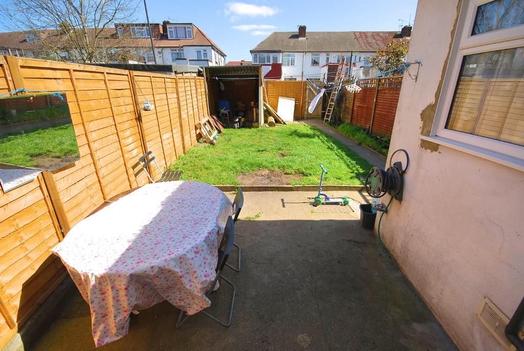 Property photo 2 of 10