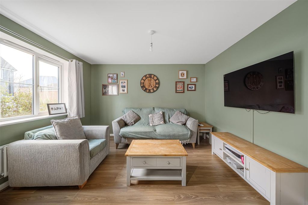 Property photo 1 of 14 Worrall Drive-01.Jpg