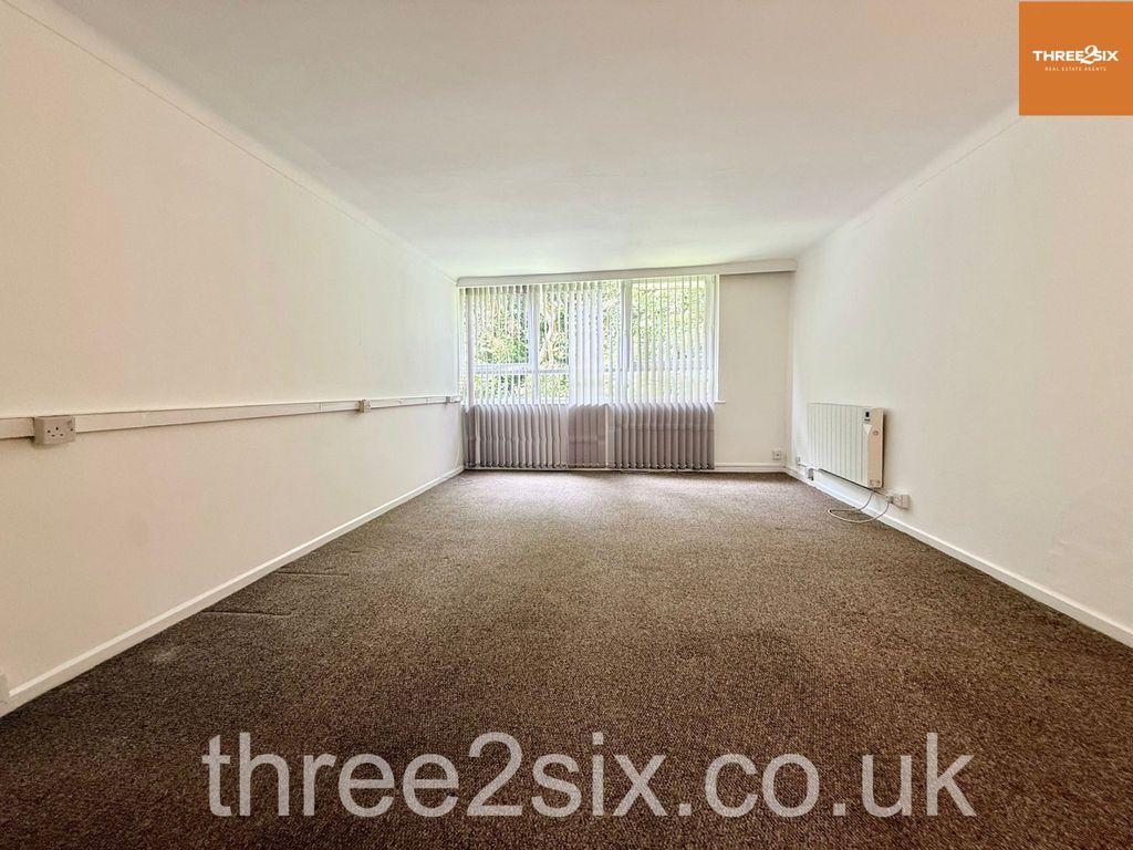 Property photo 2 of 5 Gallery