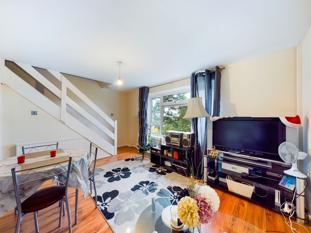 Property photo 2 of 8 Living Room