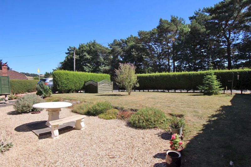 Property photo 2 of 10 Front Garden Photo 1