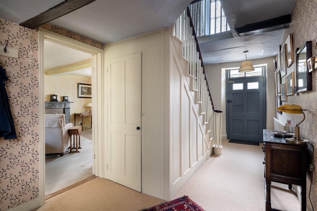 Property photo 2 of 34 Hall