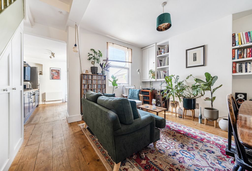 Property photo 1 of 23 1329651-10-68835c...