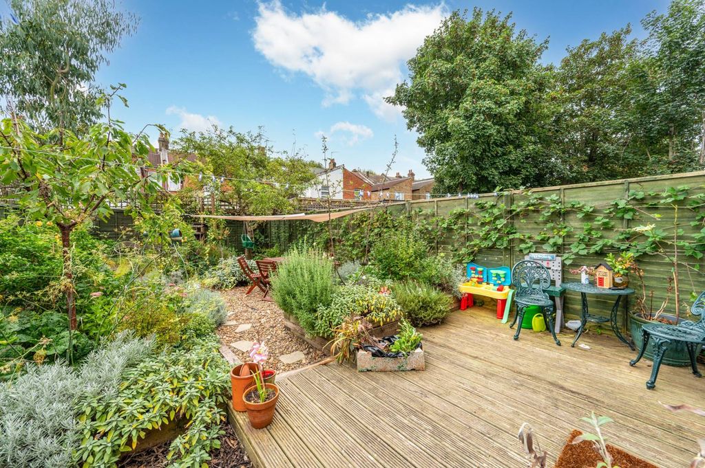 Property photo 1 of 19