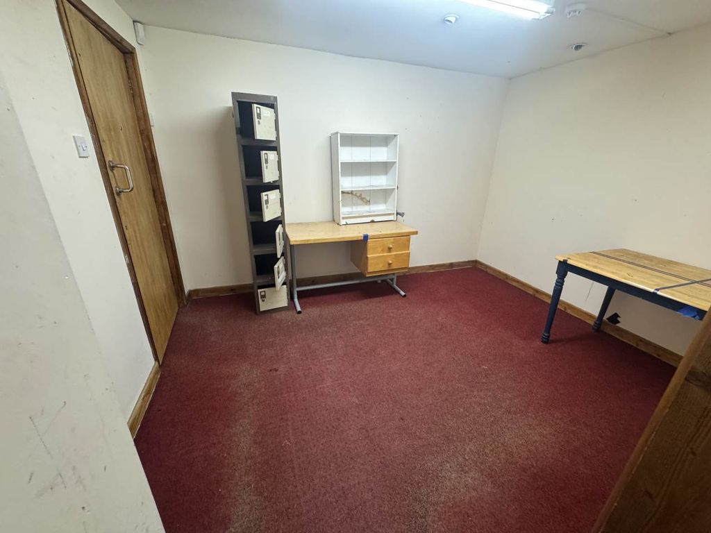 Property photo 3 of 5 Img_1300