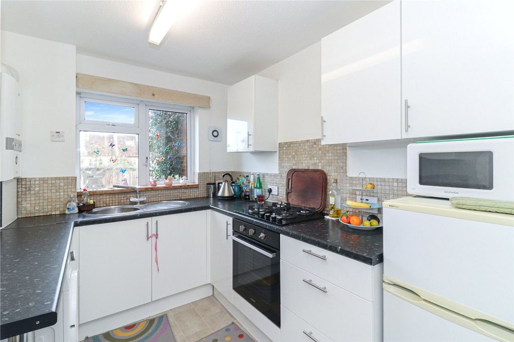 Property photo 3 of 10 Picture No. 14