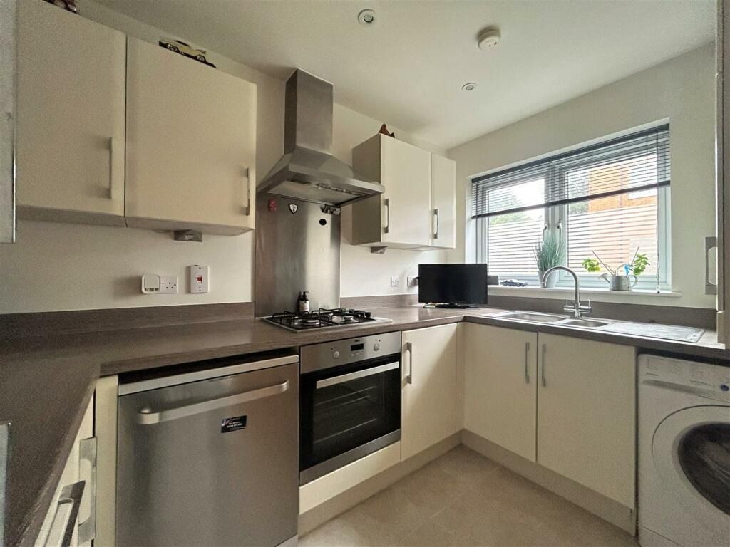 Property photo 3 of 10 4823773