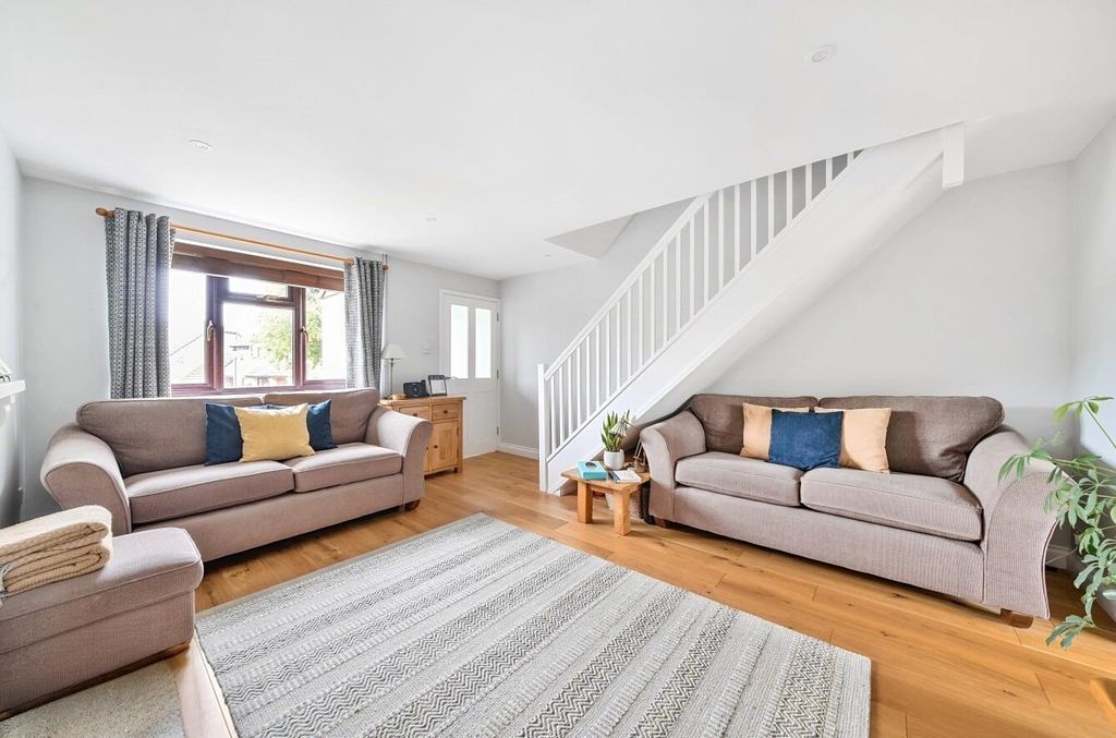 Property photo 2 of 20 6 (91).Png