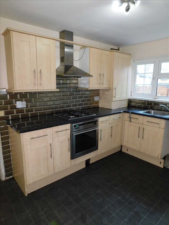 Property photo 2 of 12