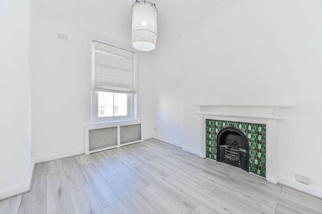 Property photo 2 of 5