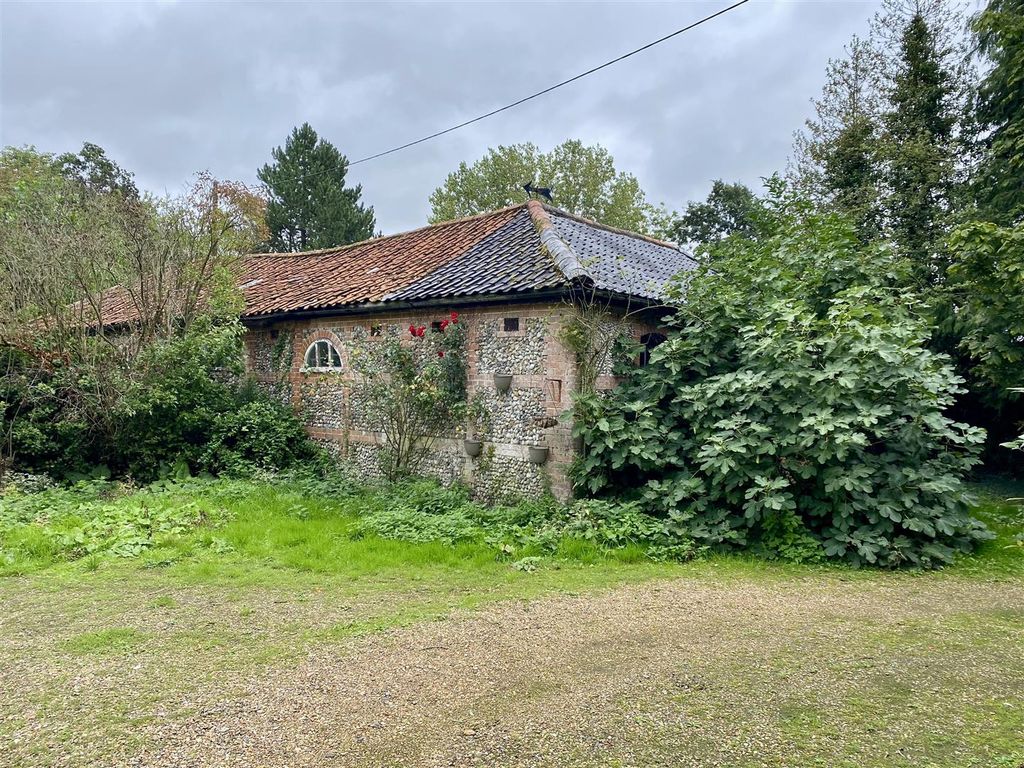Property photo 3 of 19