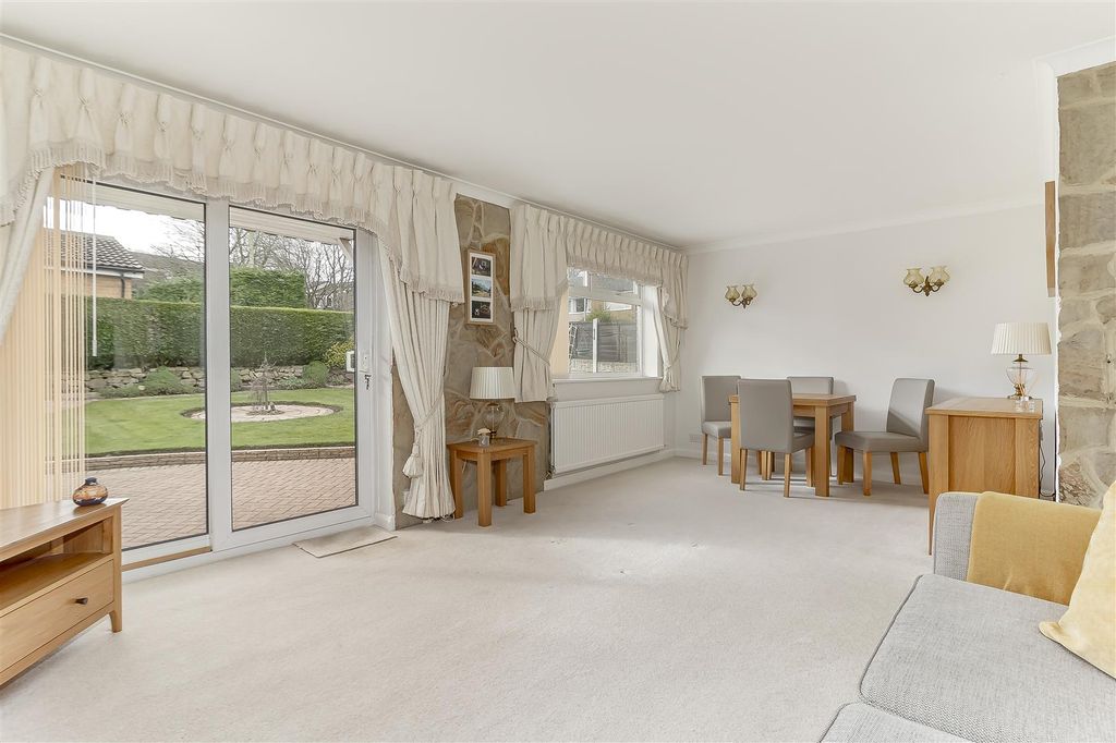 Property photo 2 of 31 Lounge - A.Jpg