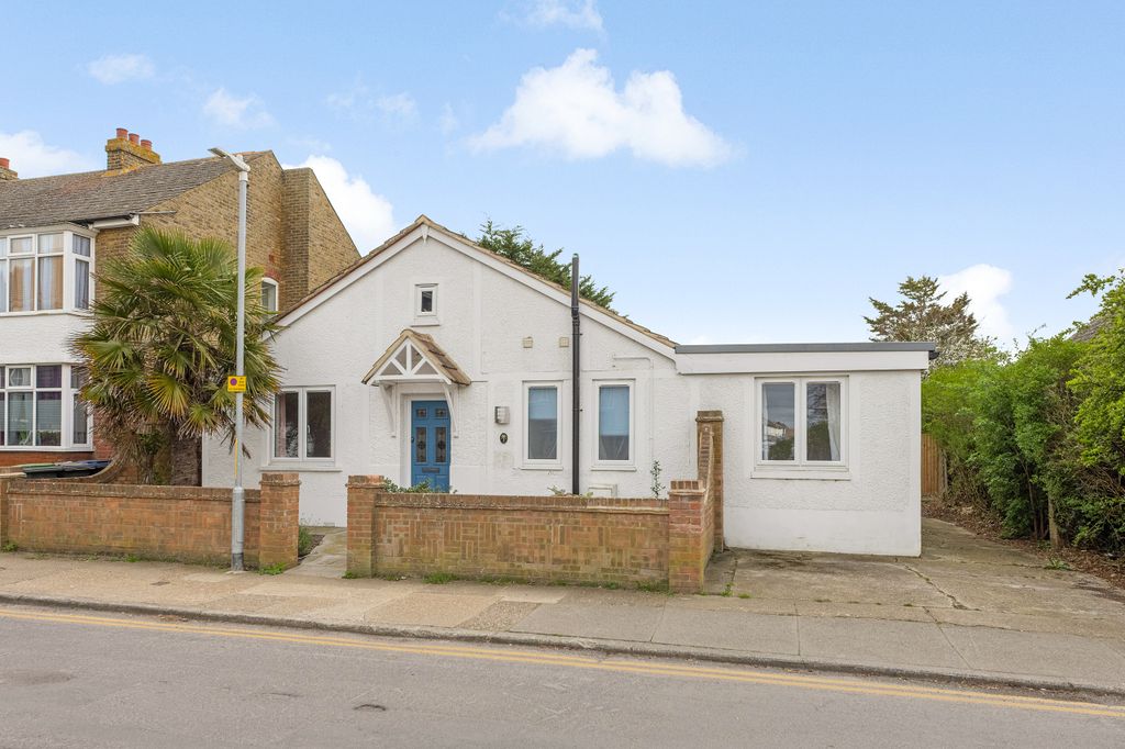 Property photo 1 of 15 Front