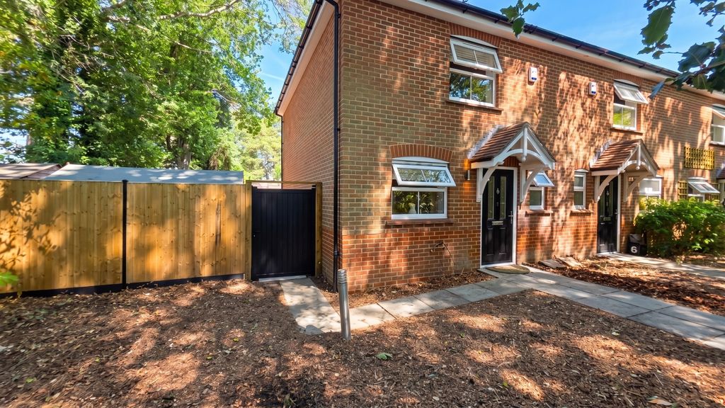 Property photo 1 of 20 5416032