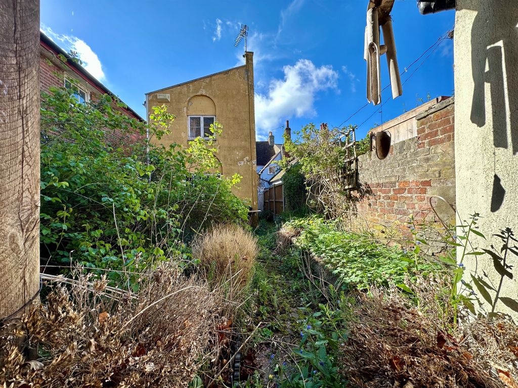 Property photo 3 of 22