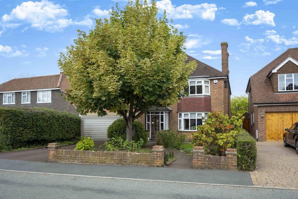 Property photo 1 of 41