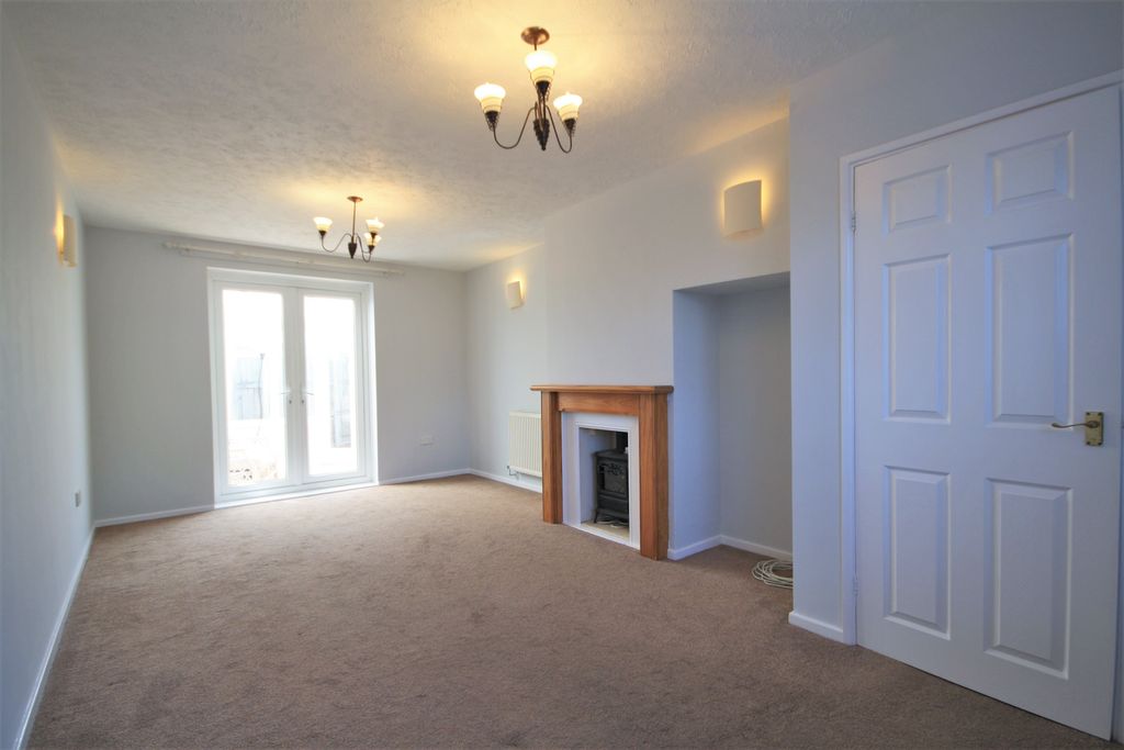 Property photo 3 of 11 Img_2417