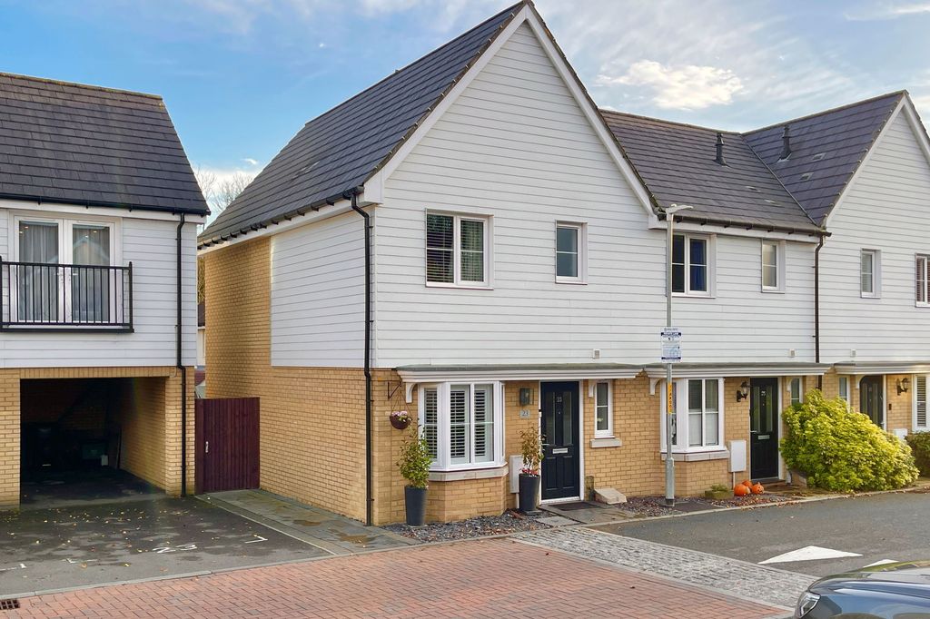 Property photo 1 of 54