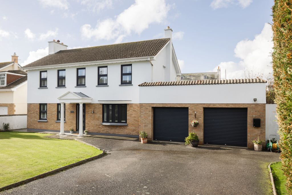 Property photo 1 of 20