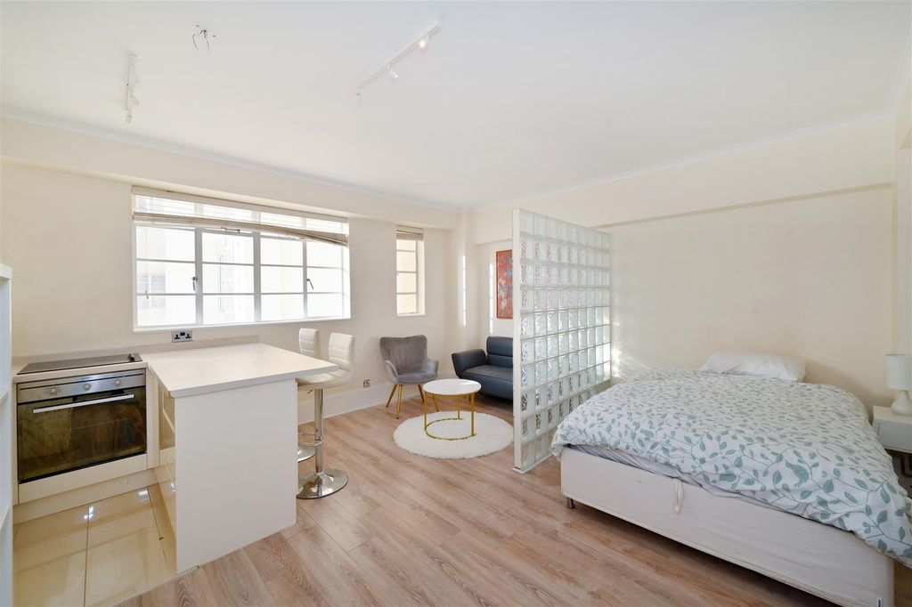 Property photo 1 of 10 G15-Sloane-Avenue-Mansions (7).Jpg