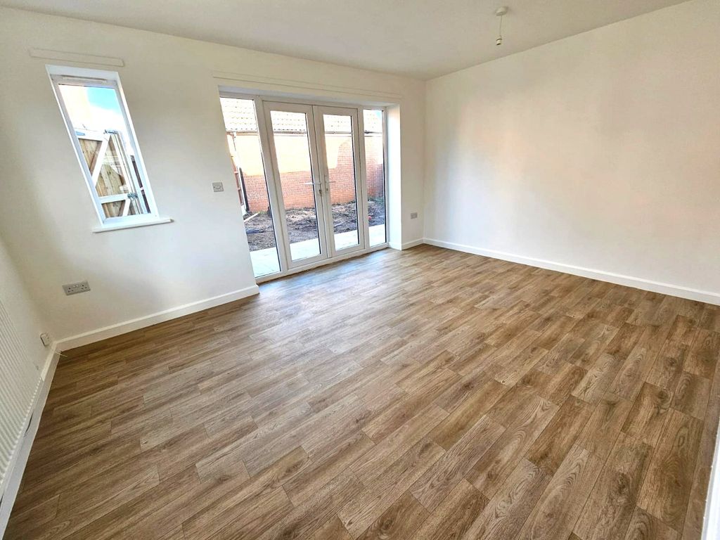 Property photo 2 of 11 Picture No. 05