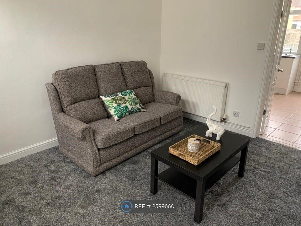 Property photo 3 of 31