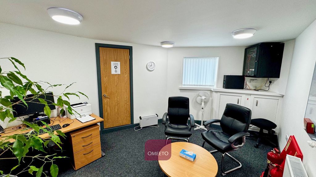 Property photo 3 of 8 Office For Sale