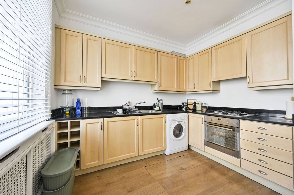 Property photo 3 of 9