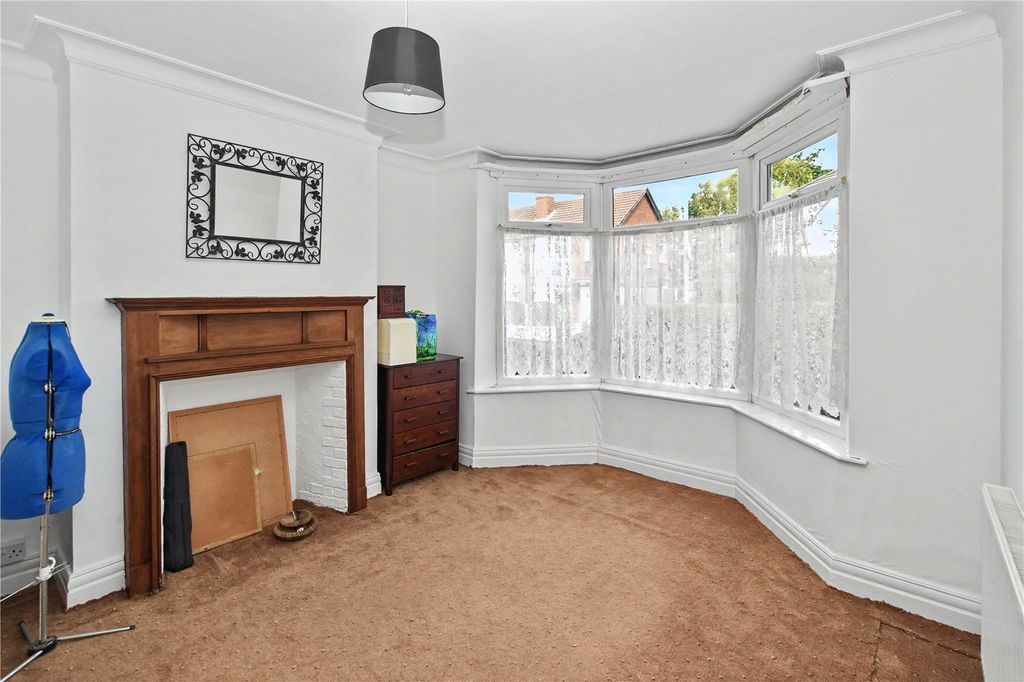 Property photo 2 of 10 Picture No. 03