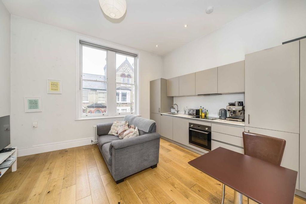 Property photo 2 of 5