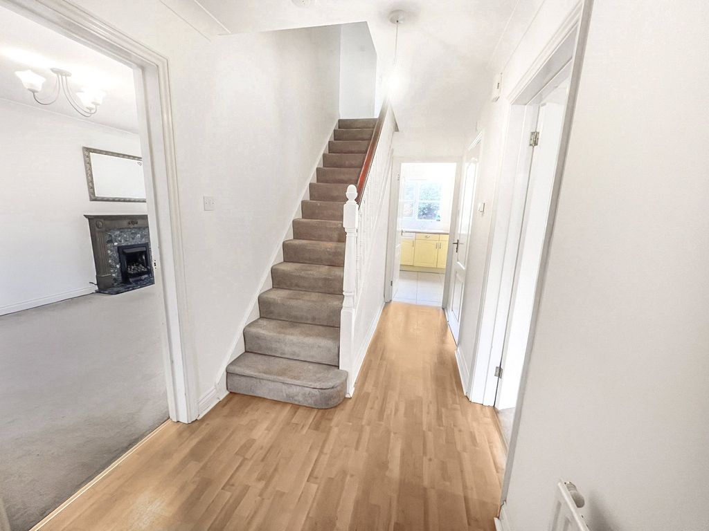 Property photo 2 of 14 Picture No. 19