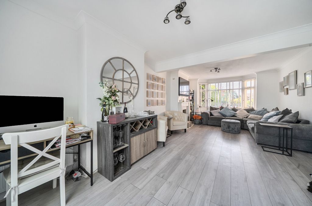Property photo 3 of 21 1481451-13-6A3908...