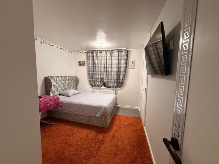 Property photo 1 of 3