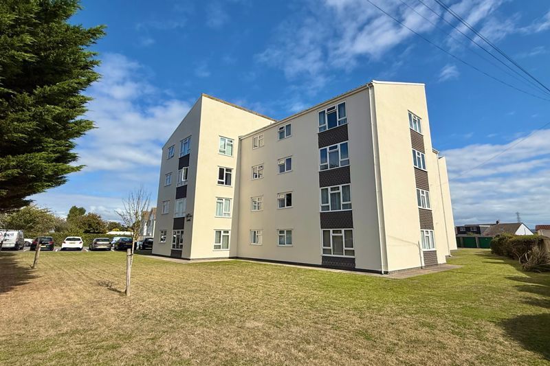 Property photo 1 of 11 Building