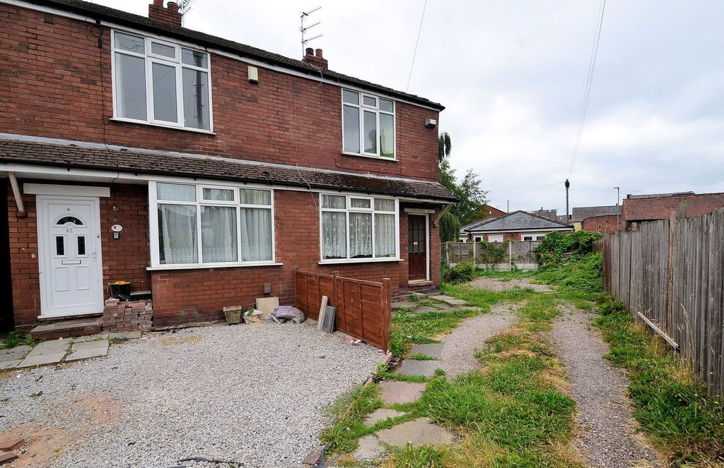 Property photo 1 of 22