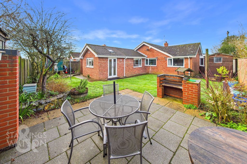 Property photo 2 of 26