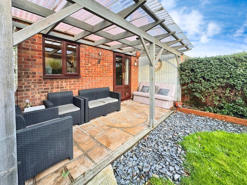 Property photo 2 of 13 Anne Close