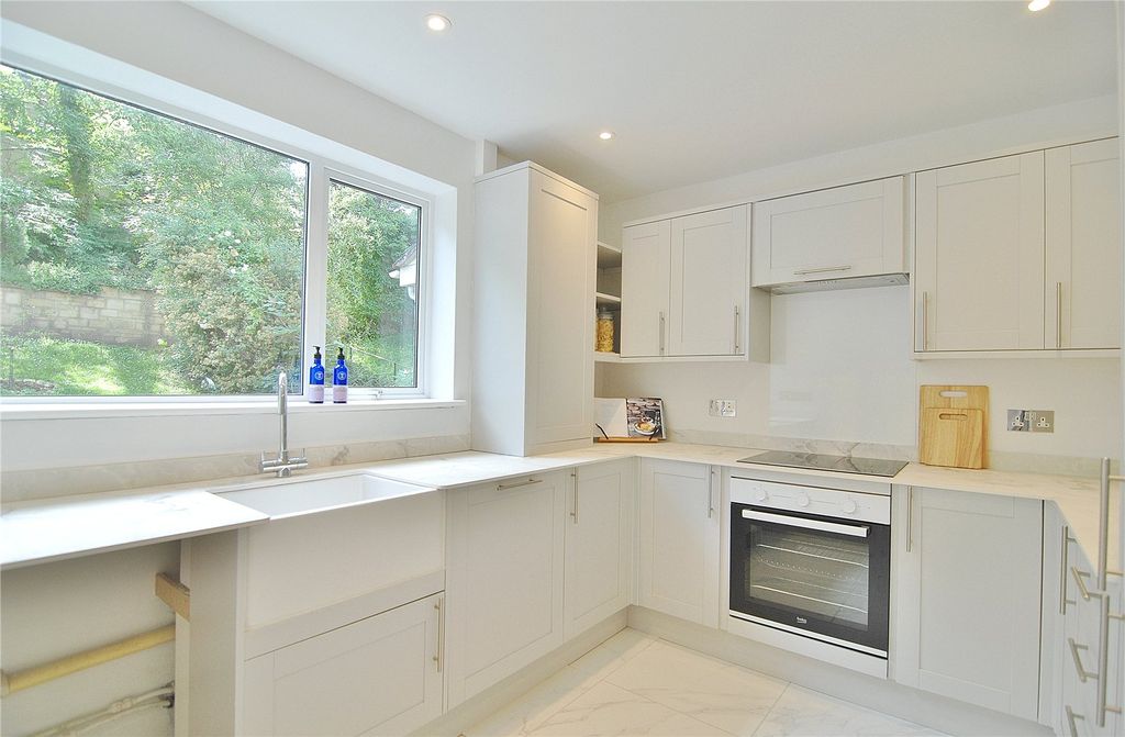 Property photo 2 of 16 Picture No. 38