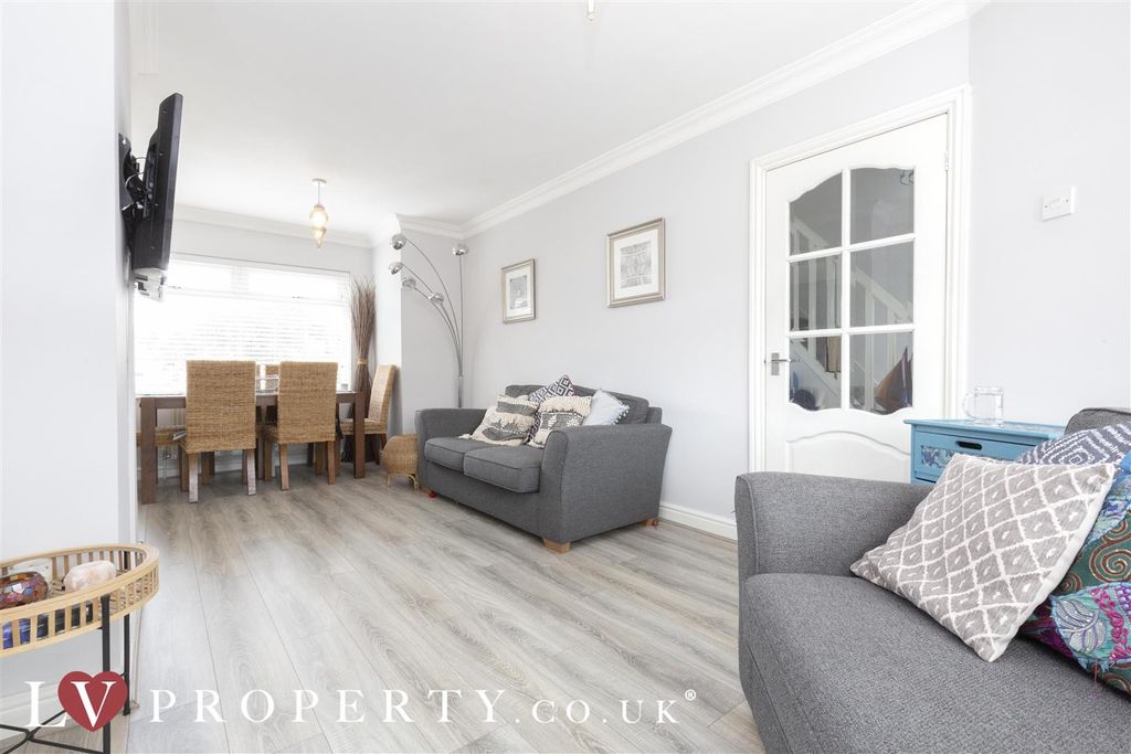 Property photo 3 of 12 N2.Jpg